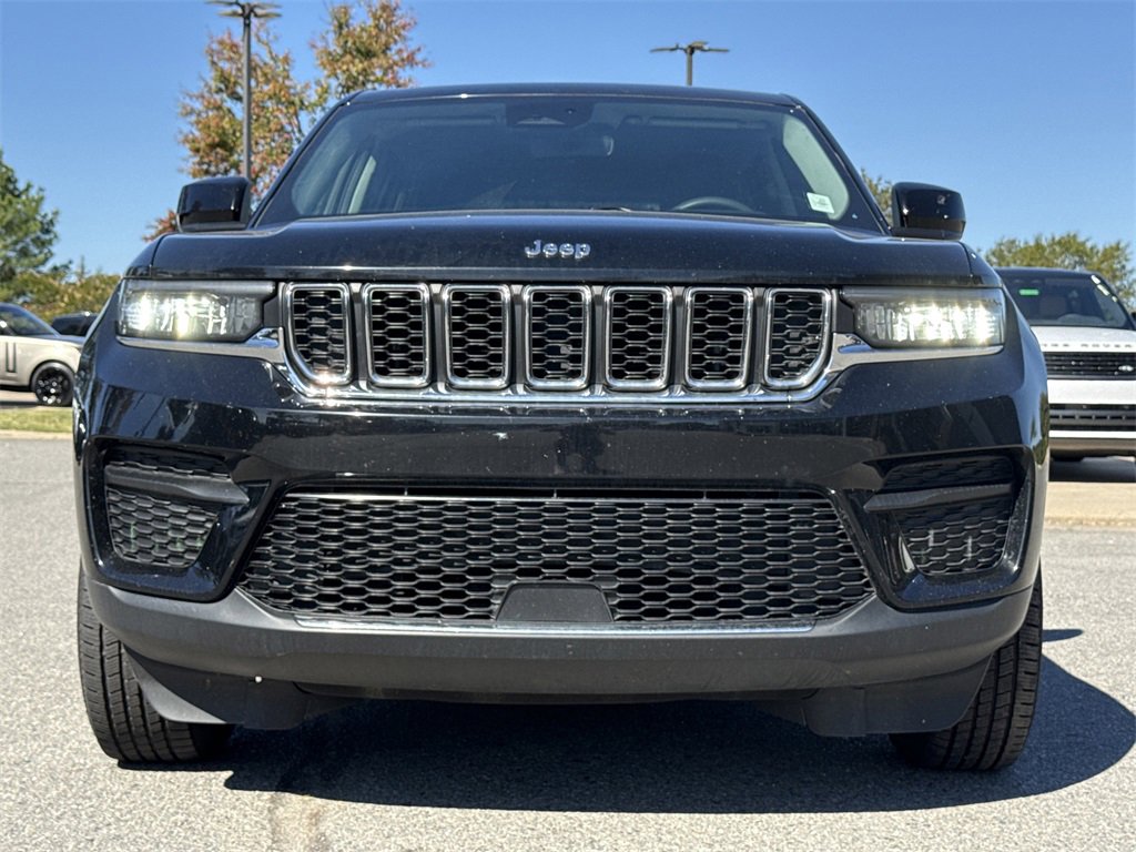 Used 2023 Jeep Grand Cherokee Laredo w/ Luxury Tech Group I image 5