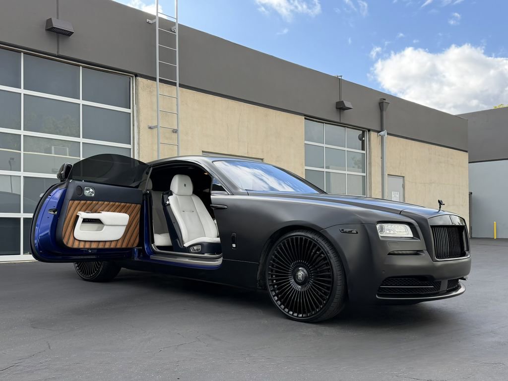 Used 2014 Rolls-Royce Wraith image 3