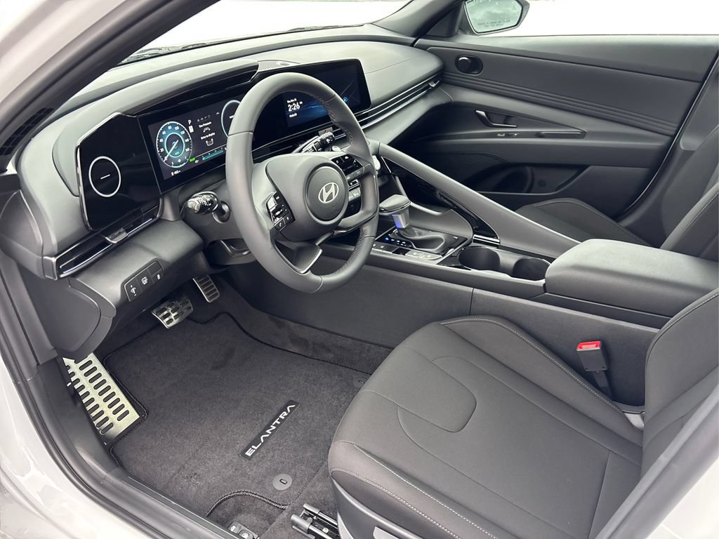 New 2026 Hyundai Elantra SEL FWD image 9