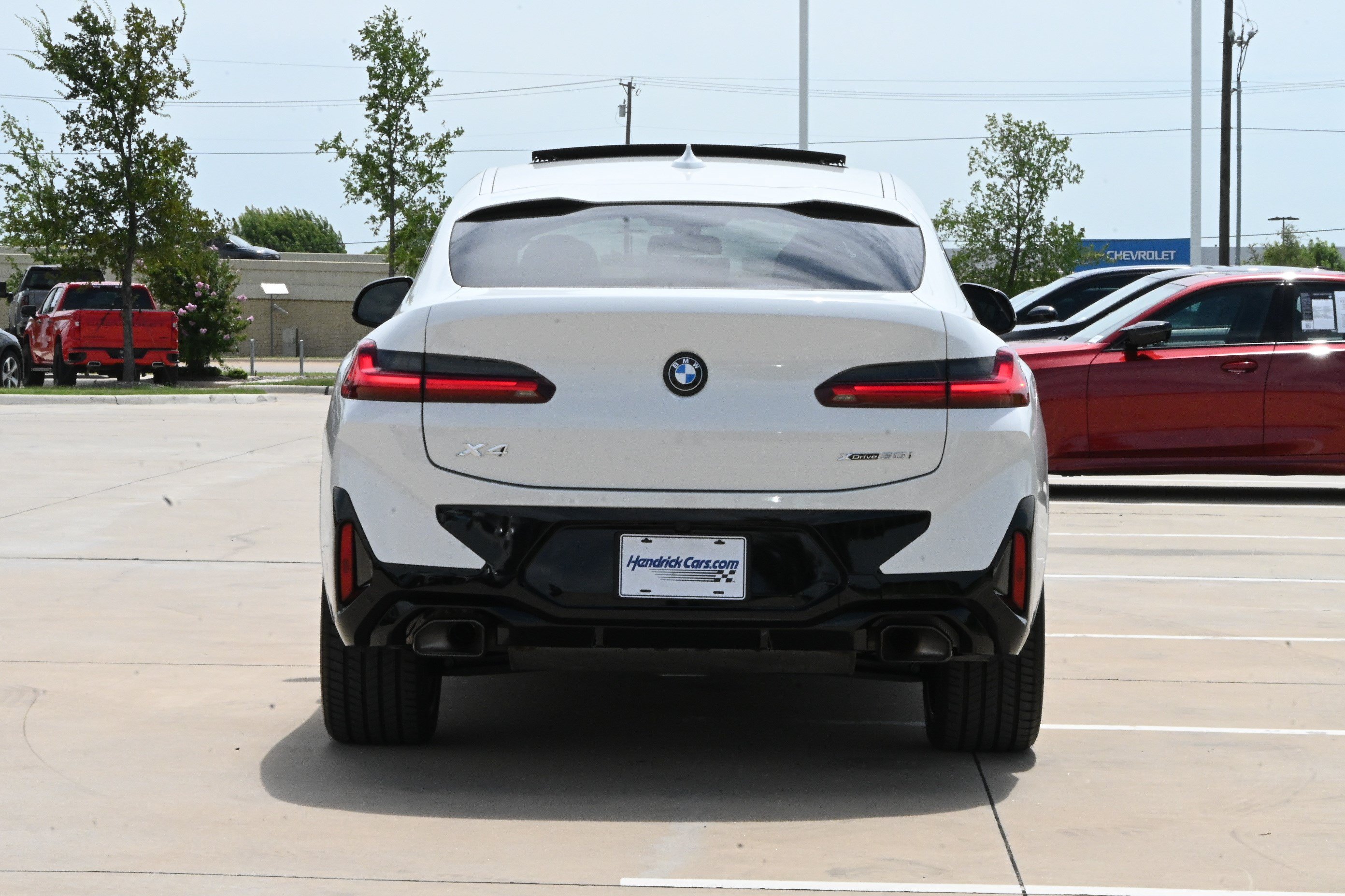 Certified 2025 BMW X4 xDrive30i w/ Premium Package AWD/4WD image 8