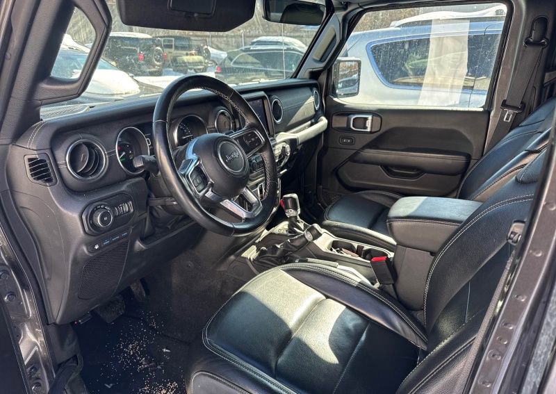 Used 2022 Jeep Wrangler Unlimited Sahara w/ Cold Weather Group image 8