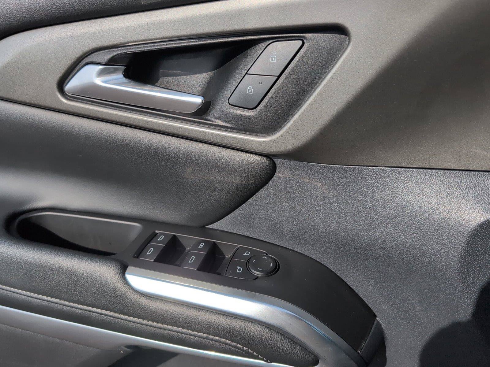 Certified 2025 Chevrolet Traverse LT AWD/4WD image 16