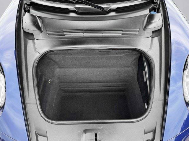 Used 2024 Porsche 911 Carrera RWD image 48