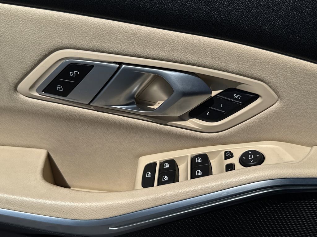 Used 2022 BMW 330i xDrive Sedan w/ Driving Assistance Package image 23