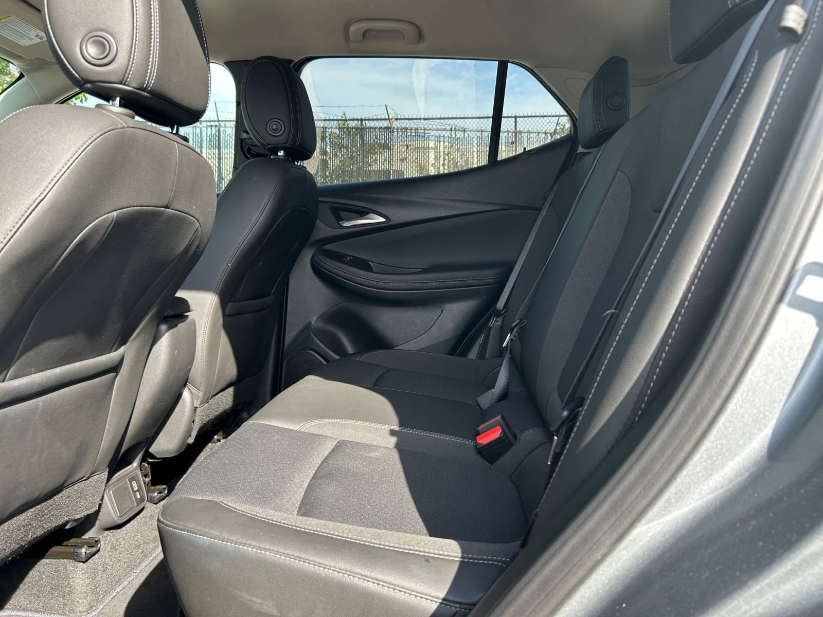 Used 2025 Buick Encore GX Preferred FWD image 21