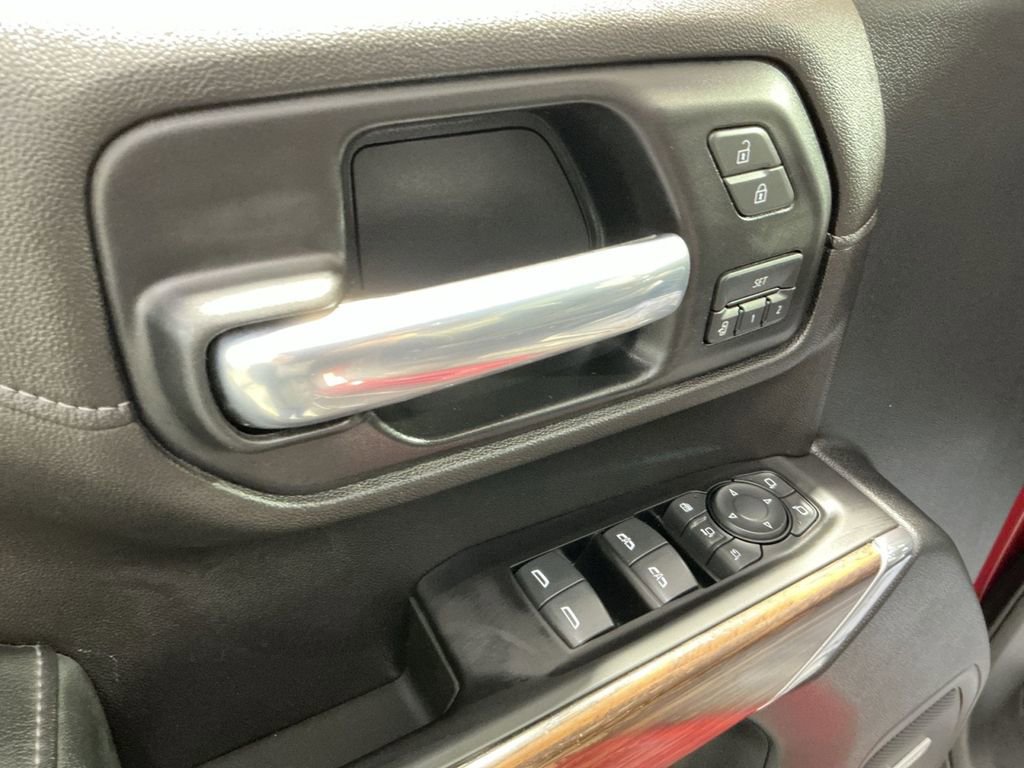 Used 2020 Chevrolet Silverado 3500 High Country image 23