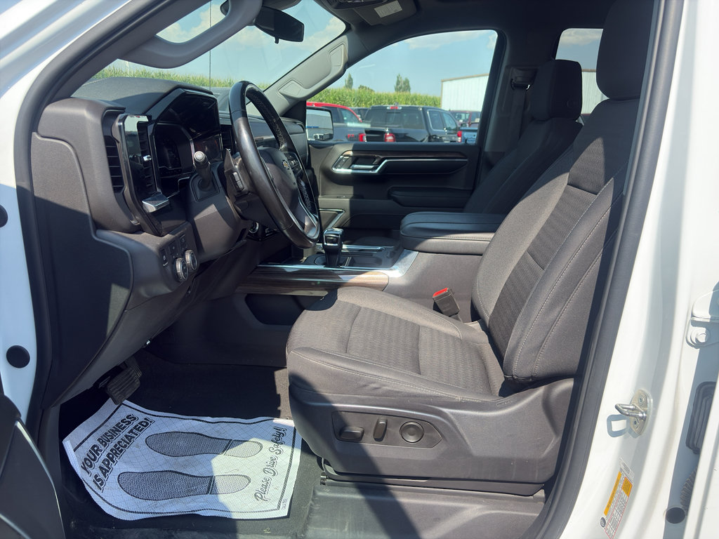 Used 2024 Chevrolet Silverado 1500 LT w/ Convenience Package II AWD/4WD image 14