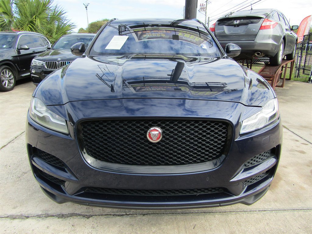 Used 2018 Jaguar F-PACE Prestige AWD/4WD image 2
