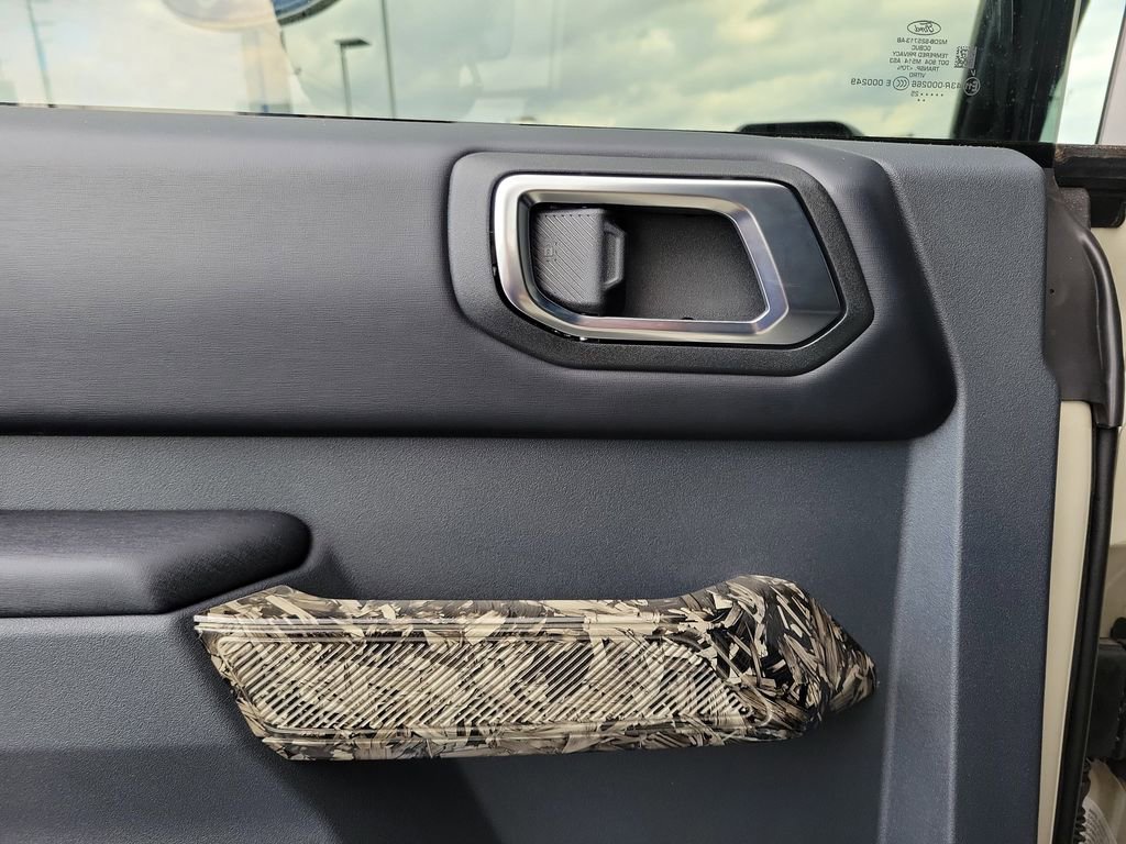 New 2025 Ford Bronco Outer Banks image 14