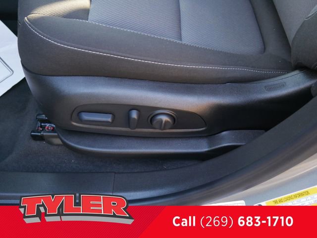 Used 2025 Chevrolet Blazer LT image 22