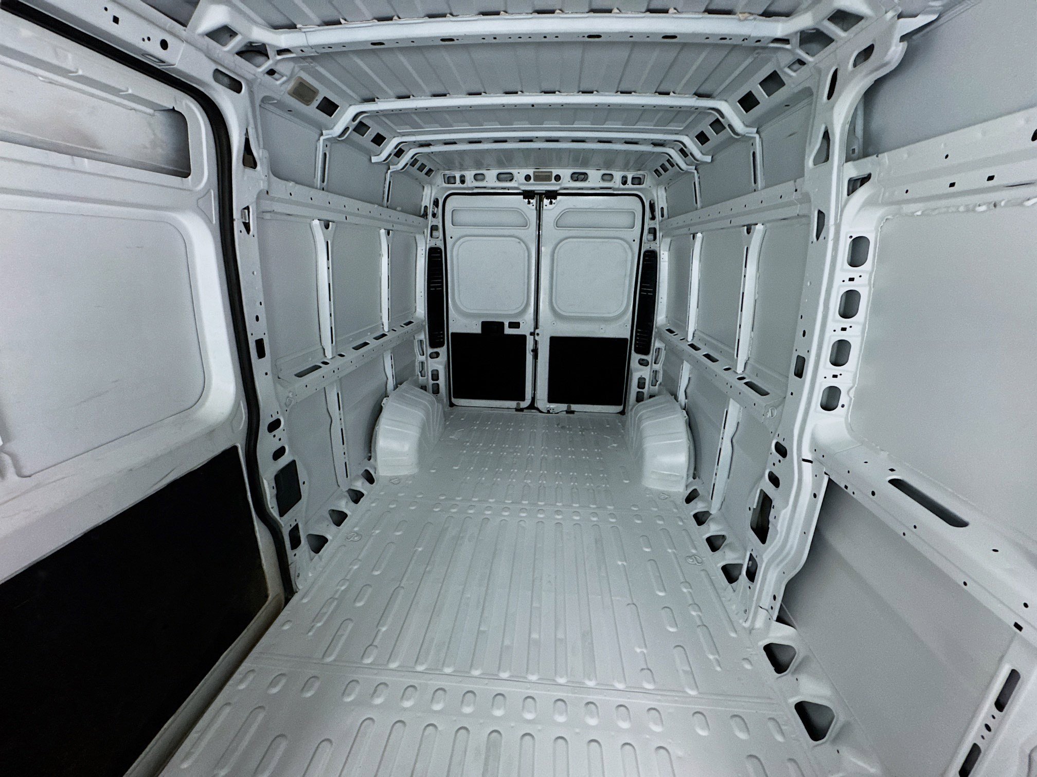 Used 2023 RAM ProMaster 2500 image 14