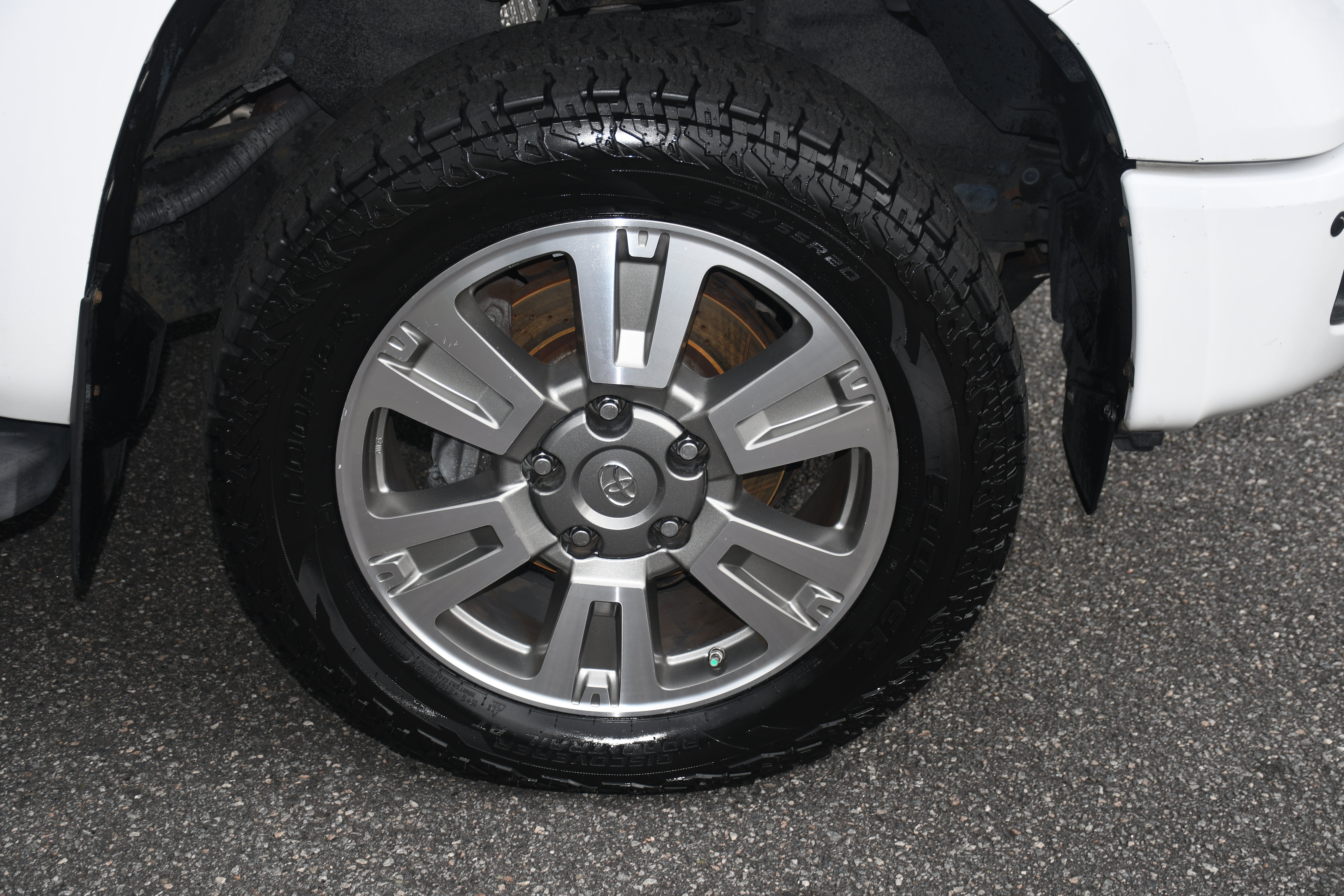 Used 2017 Toyota Tundra Platinum AWD/4WD image 23