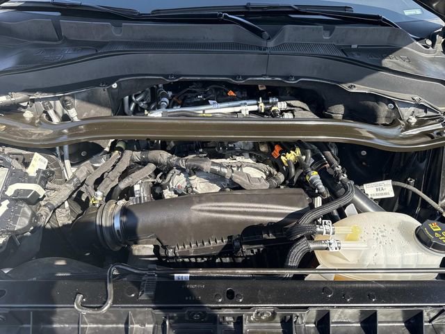 Used 2025 Ford Explorer ST-Line image 14