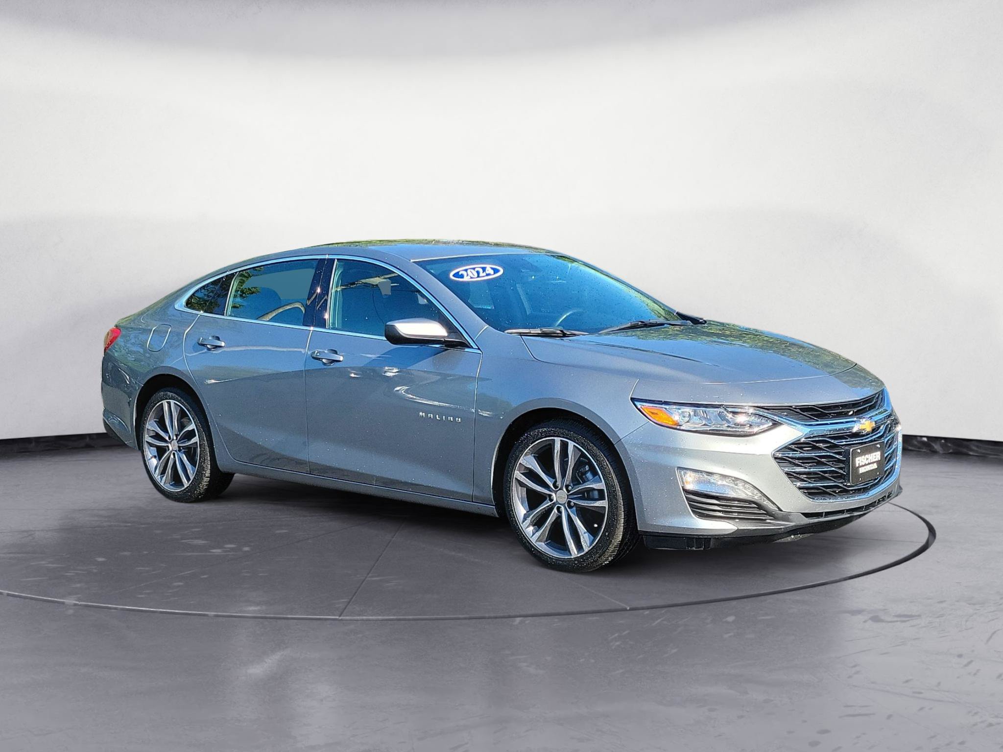 Used 2024 Chevrolet Malibu LT FWD image 2
