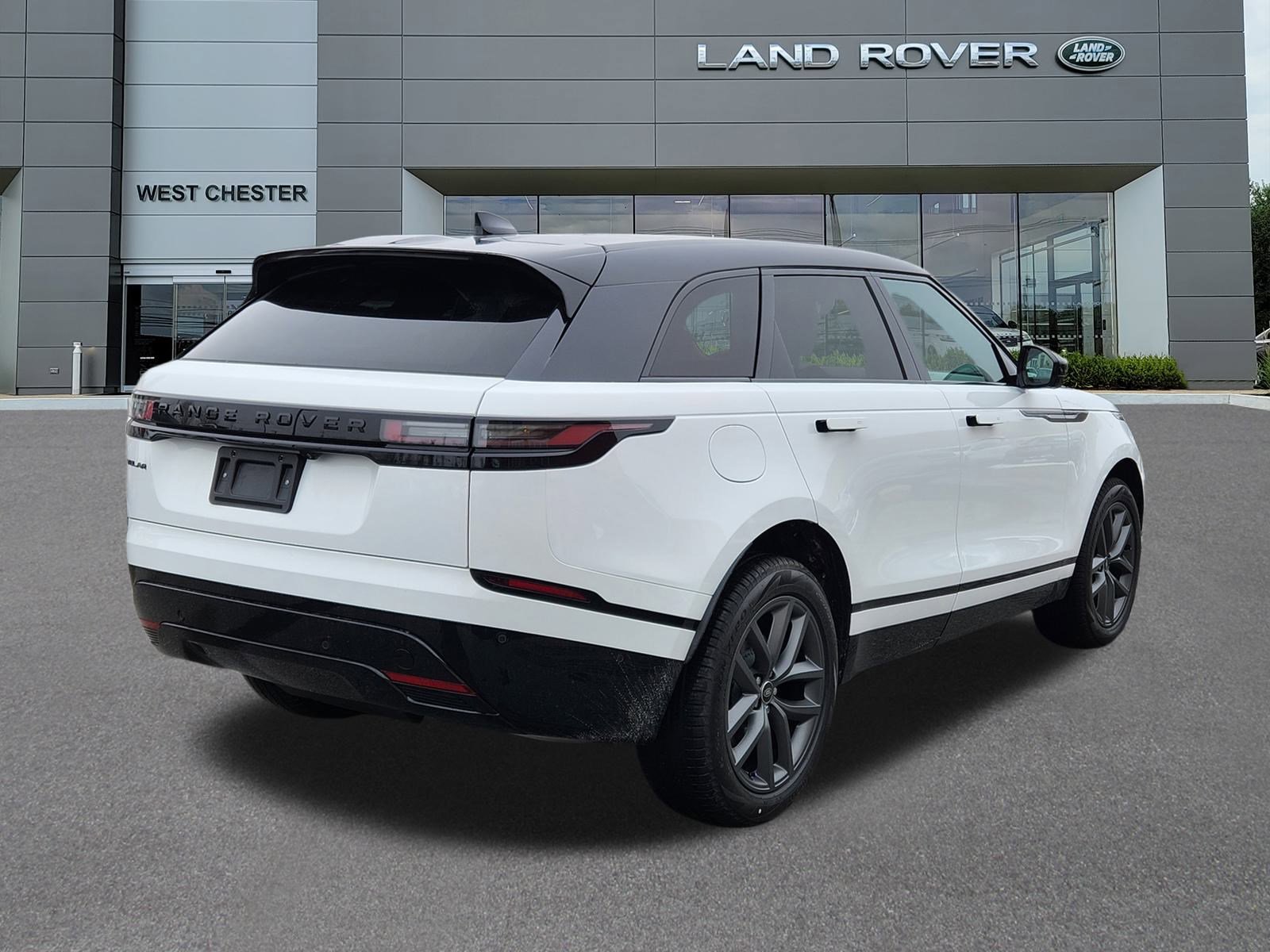 New 2026 Land Rover Range Rover Velar Dynamic SE AWD/4WD image 4