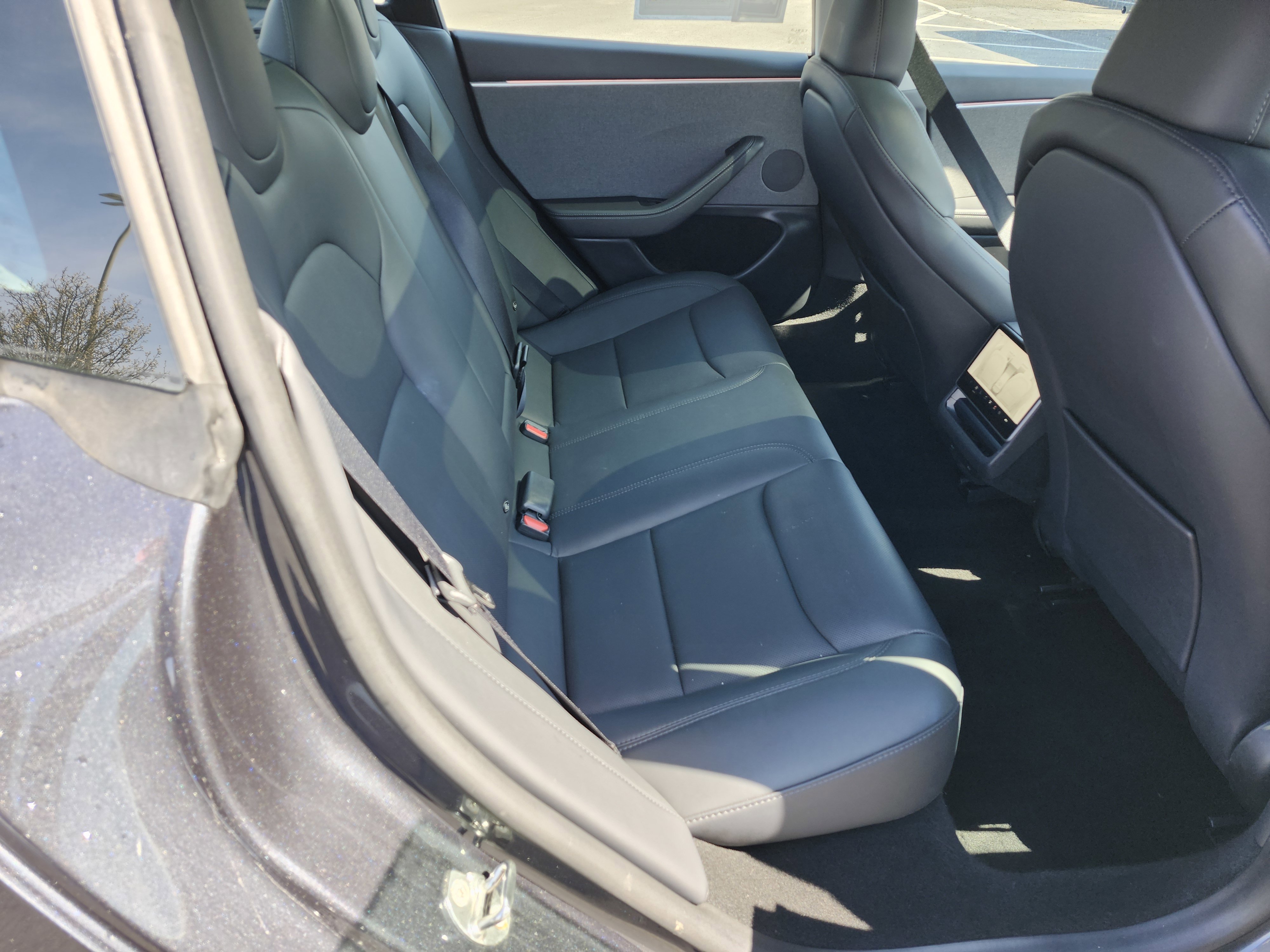 Used 2024 Tesla Model 3 Standard Range image 18