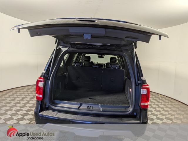 Used 2018 Ford Expedition Max XLT w/ Equipment Group 202A AWD/4WD image 9