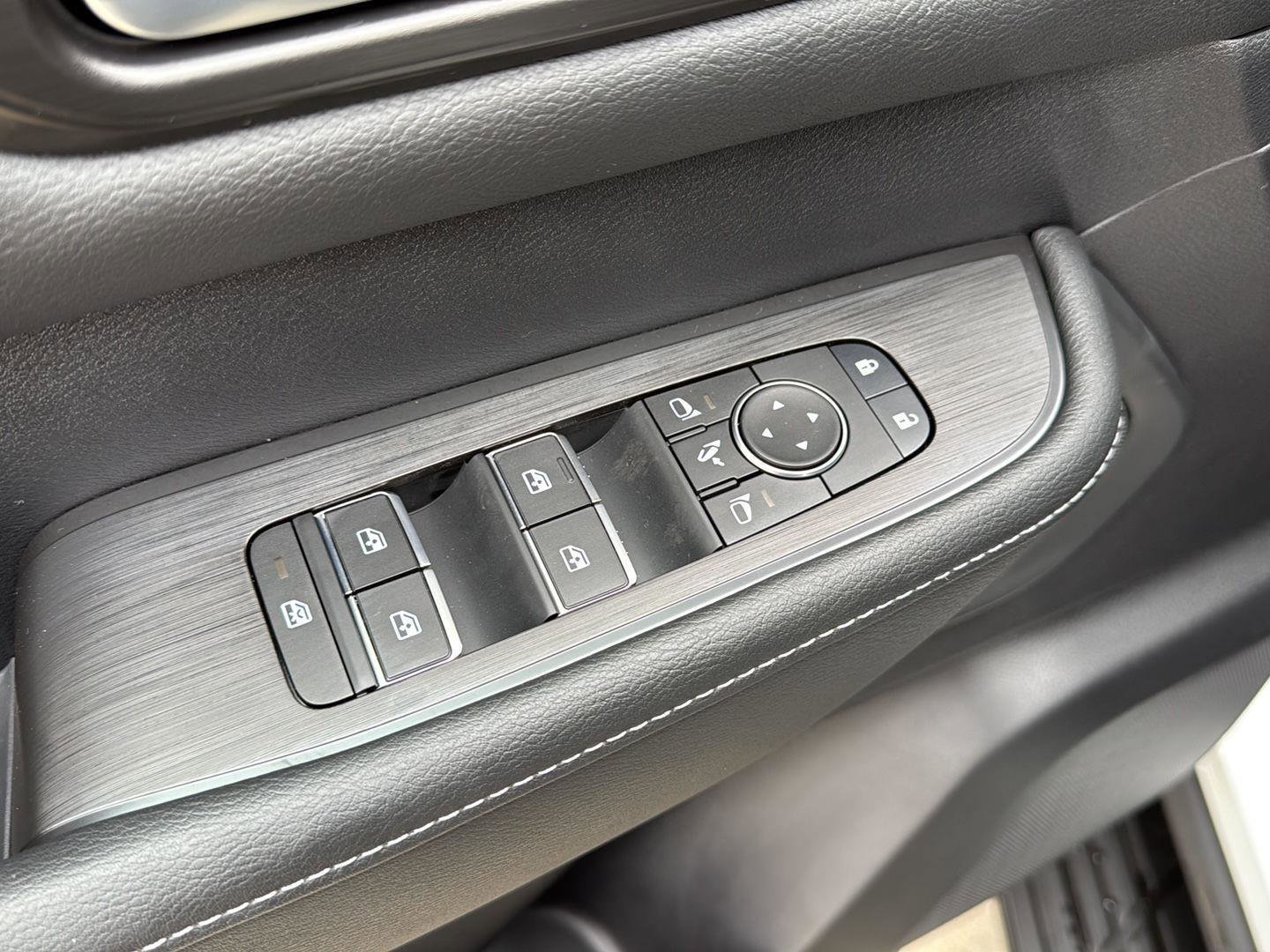 New 2026 Nissan Armada SL w/ Convenience Package image 12