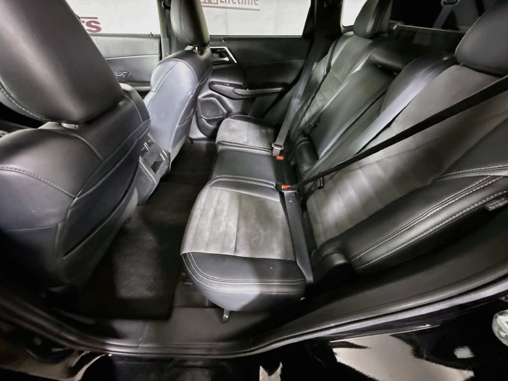 Used 2024 Mitsubishi Outlander SE AWD/4WD image 22