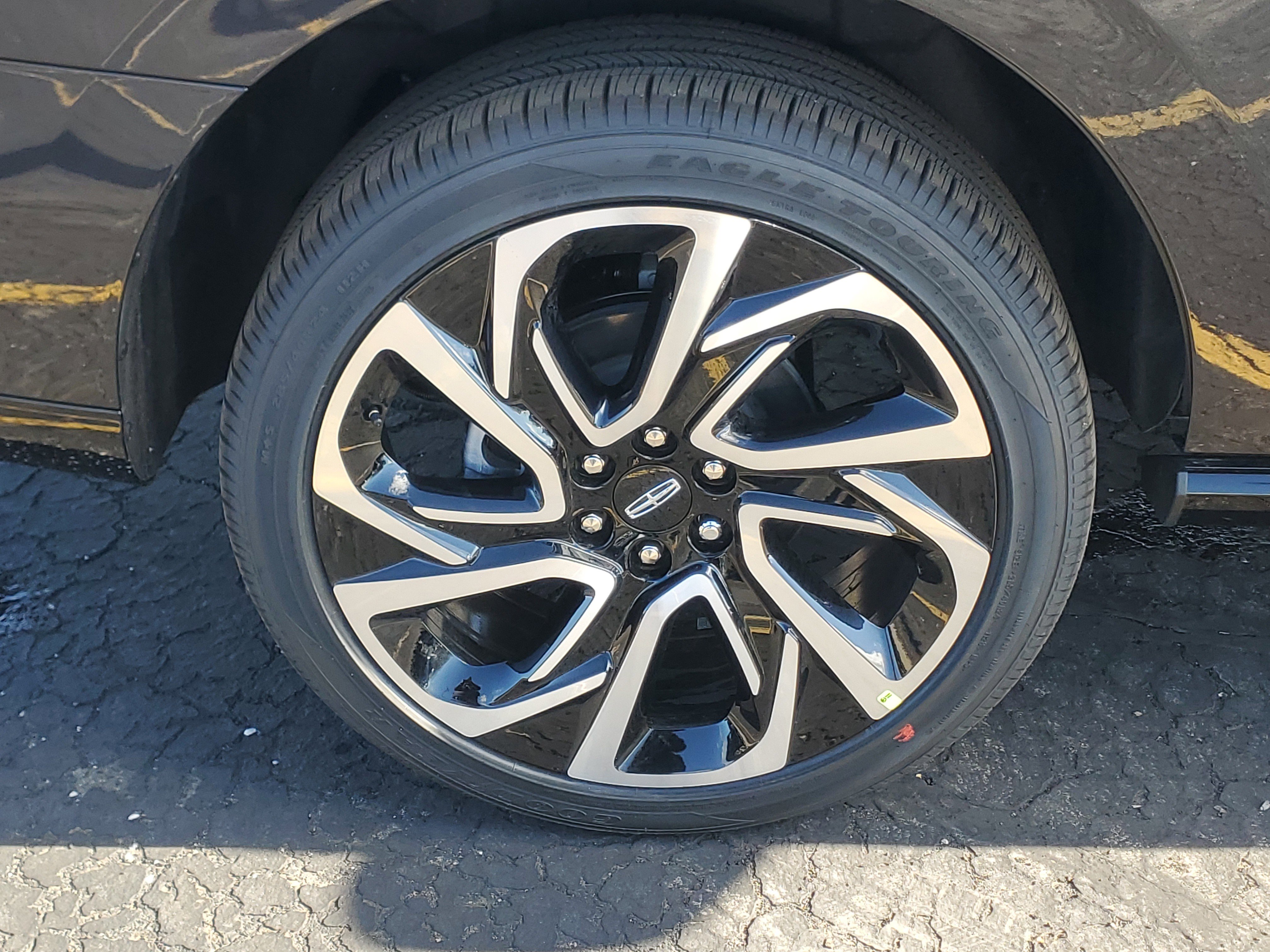 New 2026 Lincoln Navigator Reserve image 5