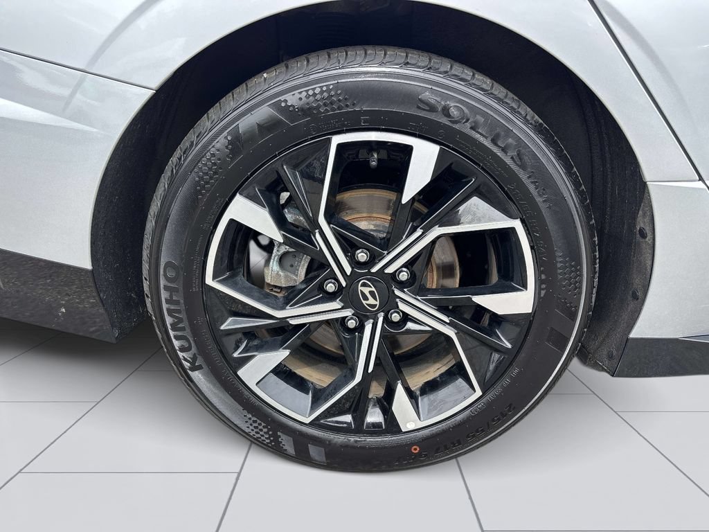 Used 2025 Hyundai Sonata SEL FWD image 31