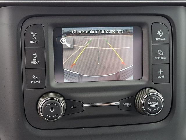 Used 2024 RAM 2500 Tradesman w/ Chrome Appearance Group image 17