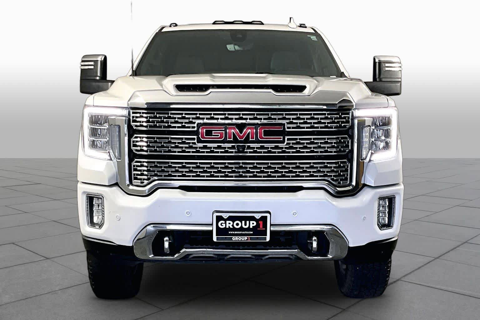 Used 2022 GMC Sierra 2500 Denali w/ Denali Ultimate Package AWD/4WD image 4