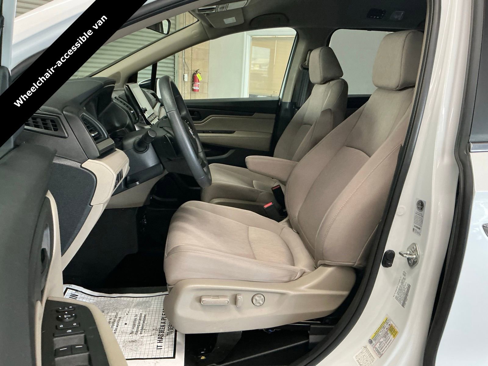Used 2021 Honda Odyssey EX image 10