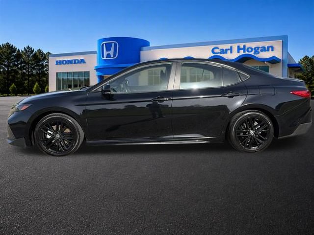 Used 2025 Toyota Camry SE FWD image 8