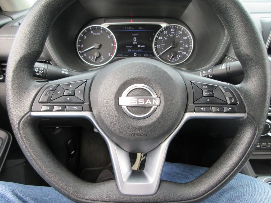 Used 2024 Nissan Sentra SV FWD image 23