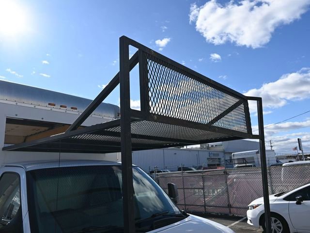 Used 2017 Chevrolet Express 3500 image 31