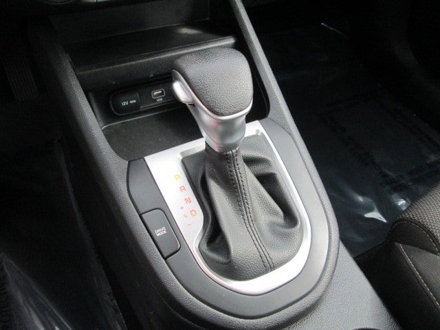 Used 2022 Kia Forte LXS w/ LXS Technology Package FWD image 15