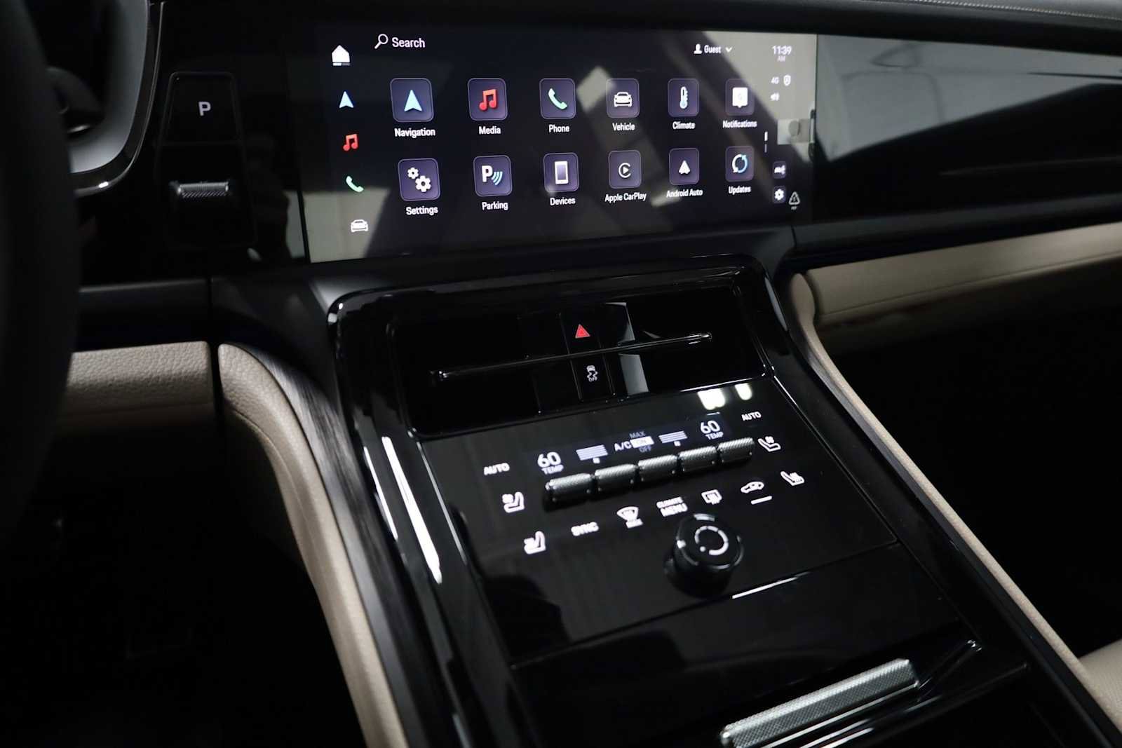 New 2025 Porsche Panamera 4 image 30