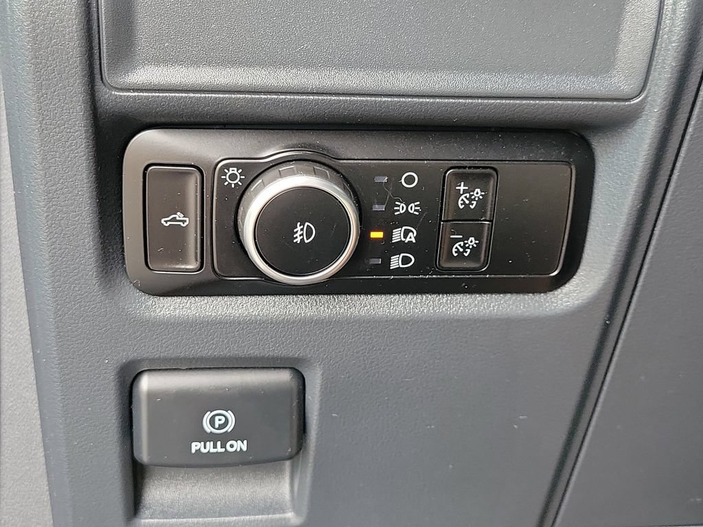 Used 2024 Ford F150 XLT w/ XLT Black Appearance Package RWD image 30