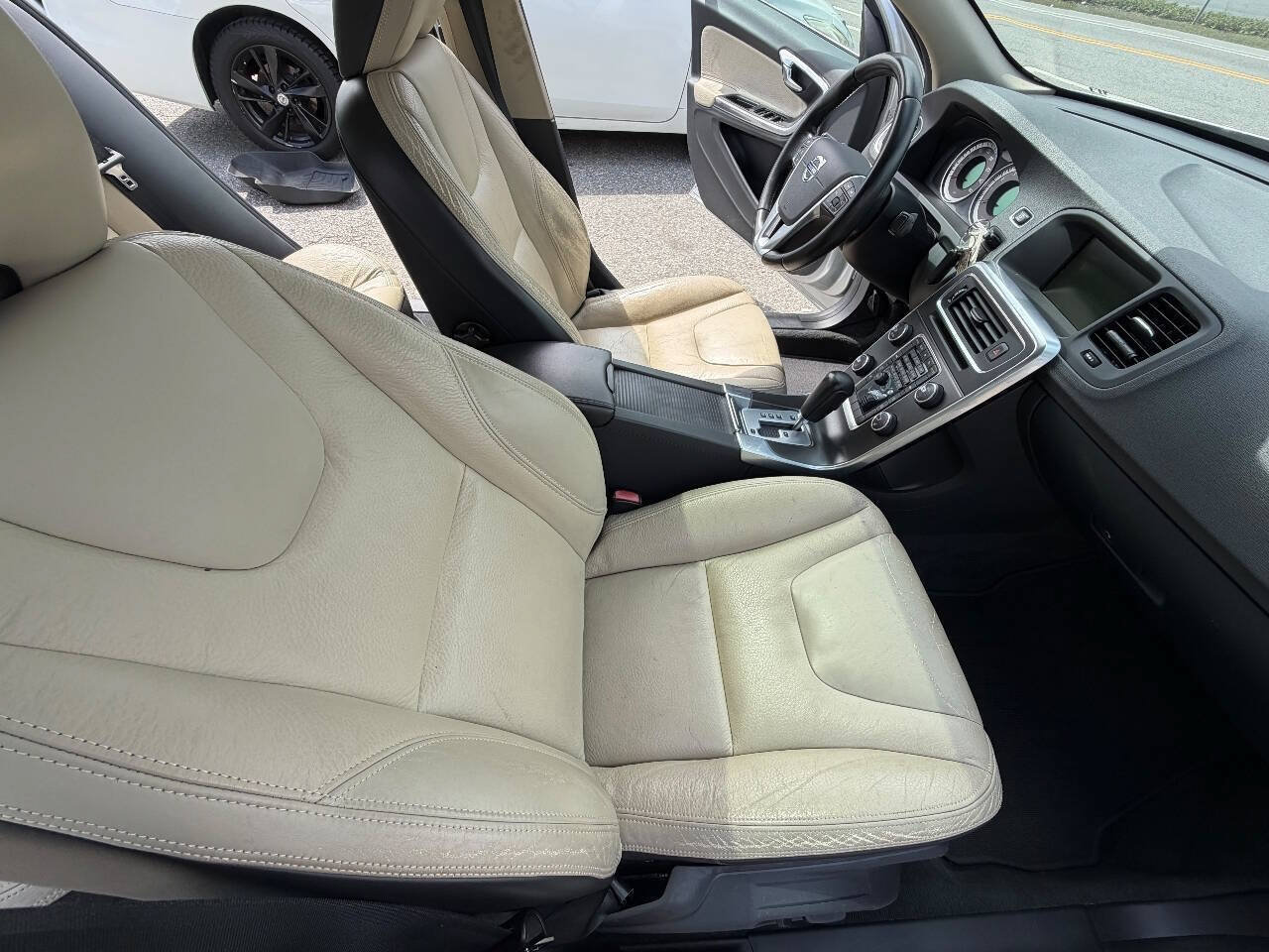 Used 2012 Volvo S60 T5 FWD image 12
