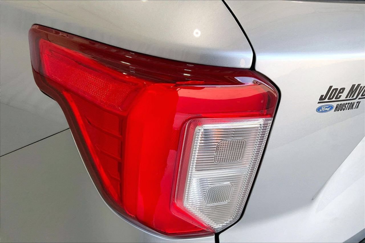 Used 2022 Ford Explorer XLT RWD image 29