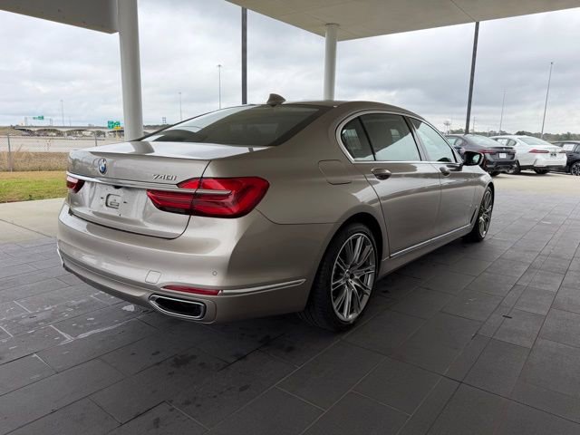 Used 2019 BMW 740i w/ Executive Package image 7