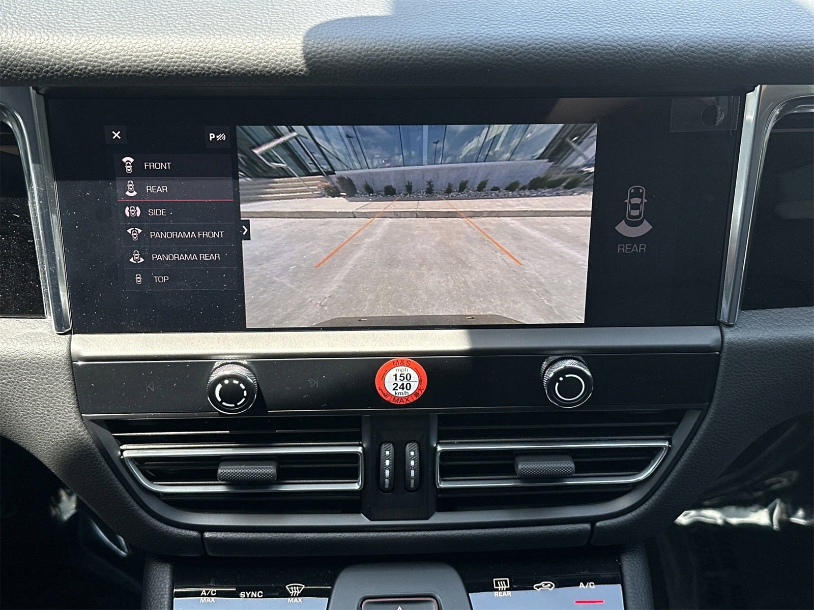 New 2025 Porsche Macan image 21