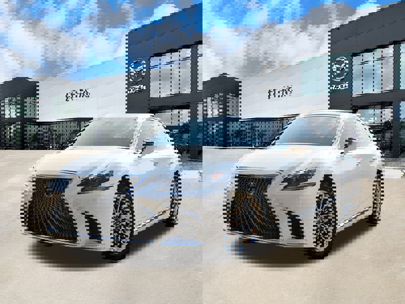 Used 2019 Lexus LS 500 w/ Accessory Package (Z2)