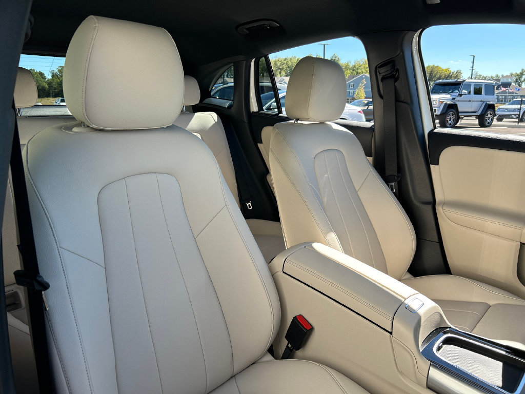 New 2026 Mercedes-Benz GLA 250 4MATIC image 26