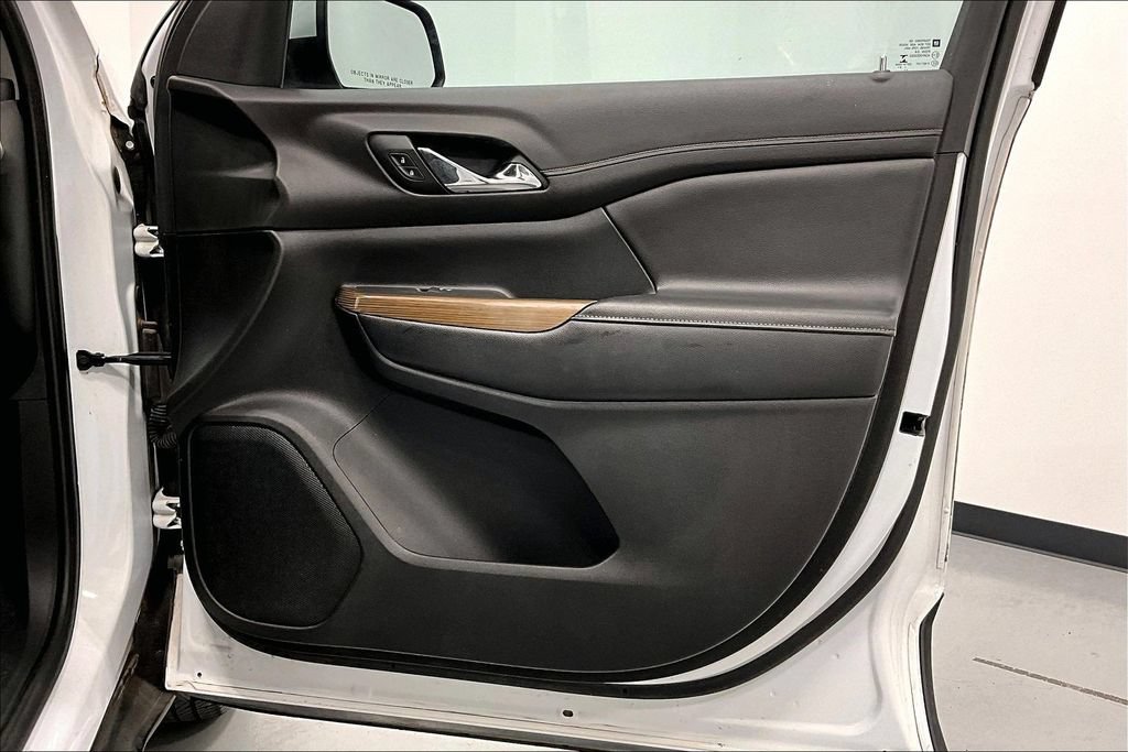 Used 2019 GMC Acadia SLE FWD image 22