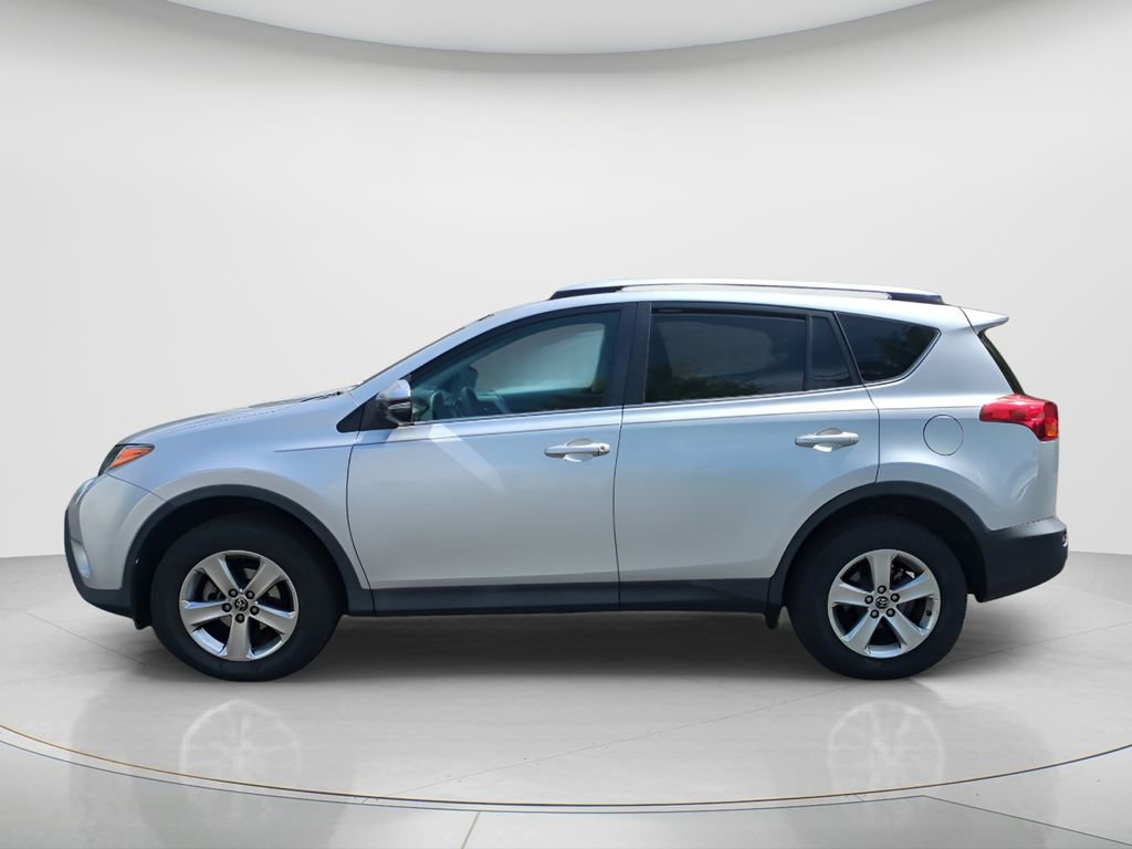 Used 2015 Toyota RAV4 XLE image 2