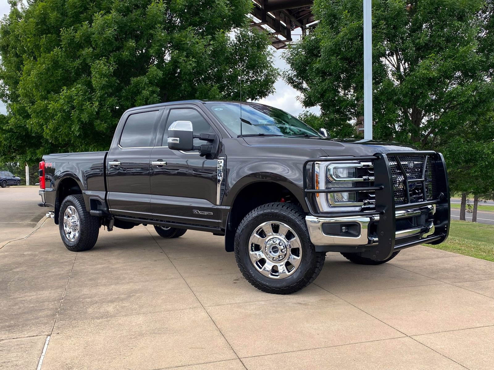 Used 2025 Ford F250 Lariat w/ Chrome Package