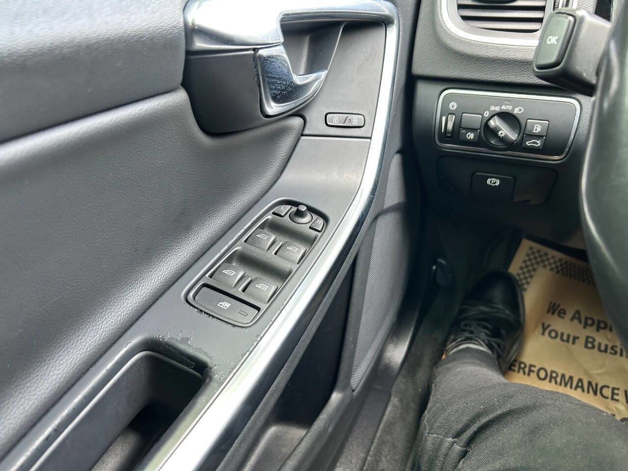 Used 2018 Volvo S60 T5 Dynamic w/ Vision Package image 16