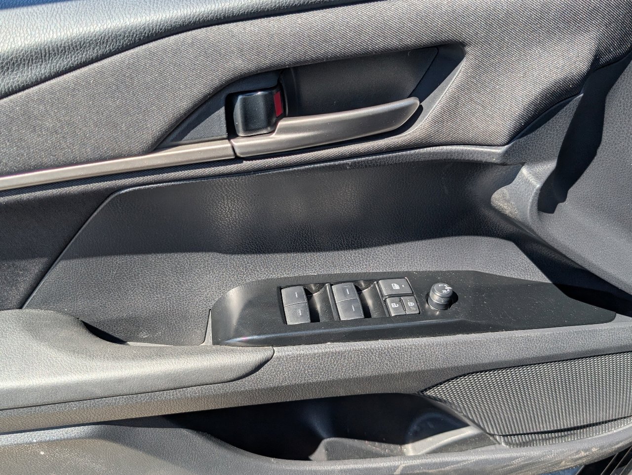 Used 2026 Toyota Camry LE image 15