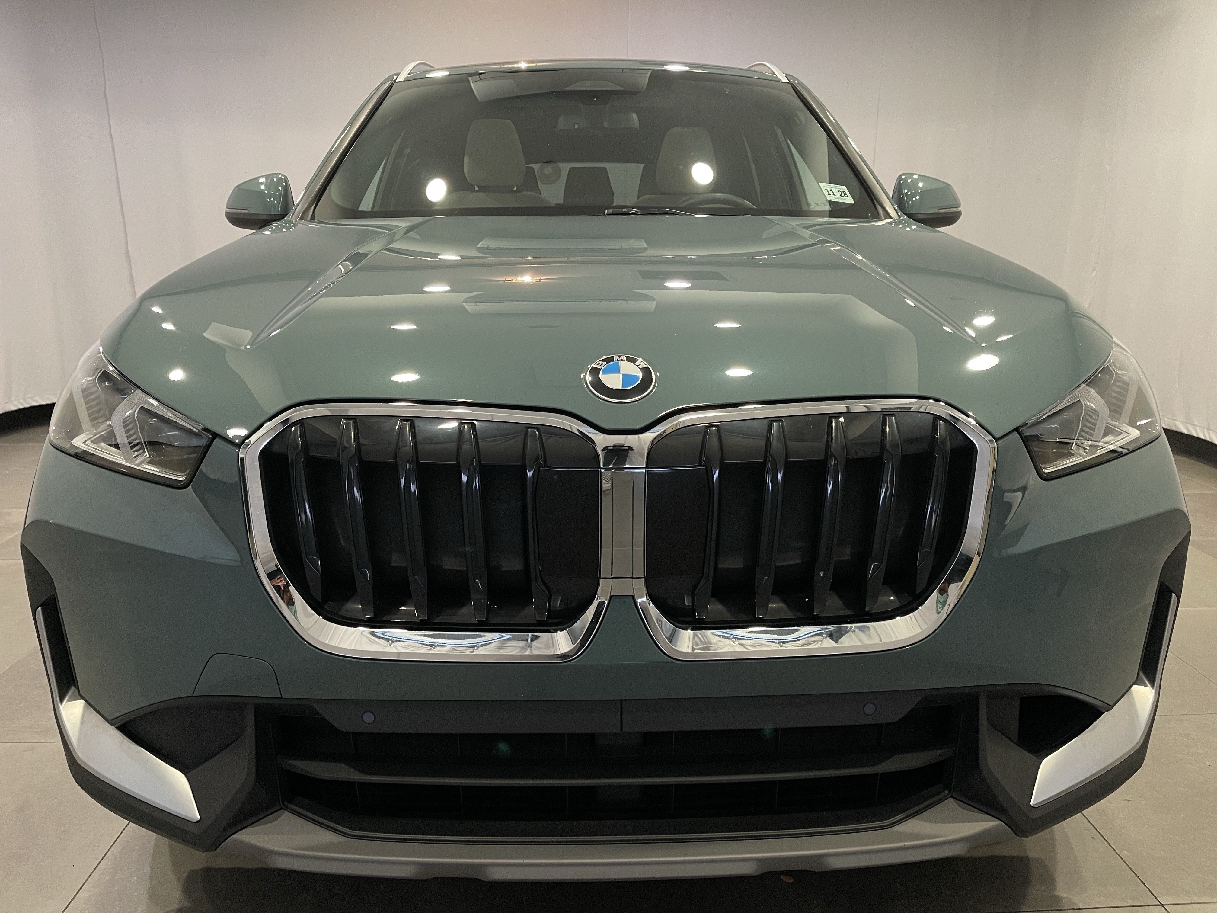 Certified 2023 BMW X1 xDrive28i w/ Convenience Package AWD/4WD image 2