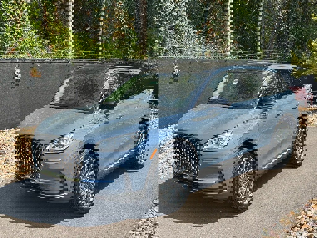 New 2025 Lincoln Corsair Reserve w/ Equipment Group 202A