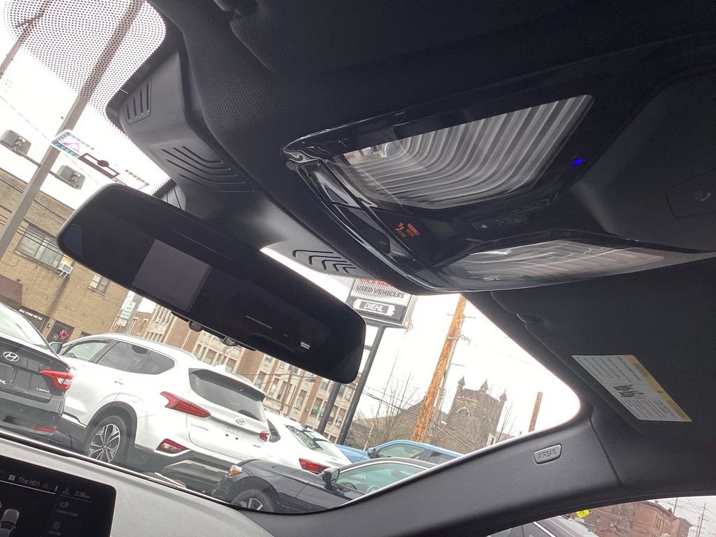 Used 2020 BMW 530i xDrive w/ Convenience Package image 15