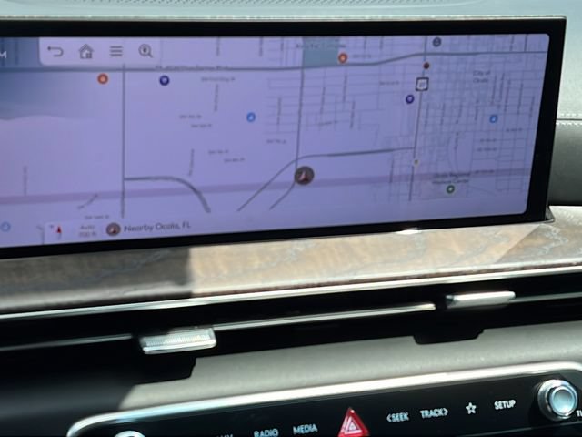 Certified 2025 Genesis GV80 3.5T Prestige AWD/4WD image 18