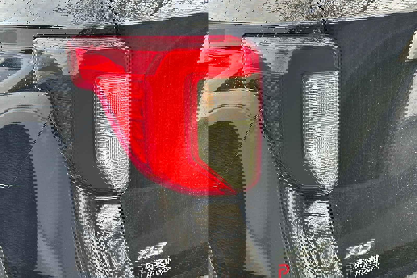 Used 2021 Ford Explorer XLT w/ Equipment Group 202A AWD/4WD image 10